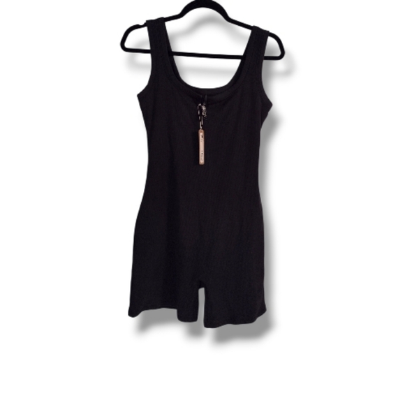 Skims Cotton Rib Onesie - Picture 6 of 6